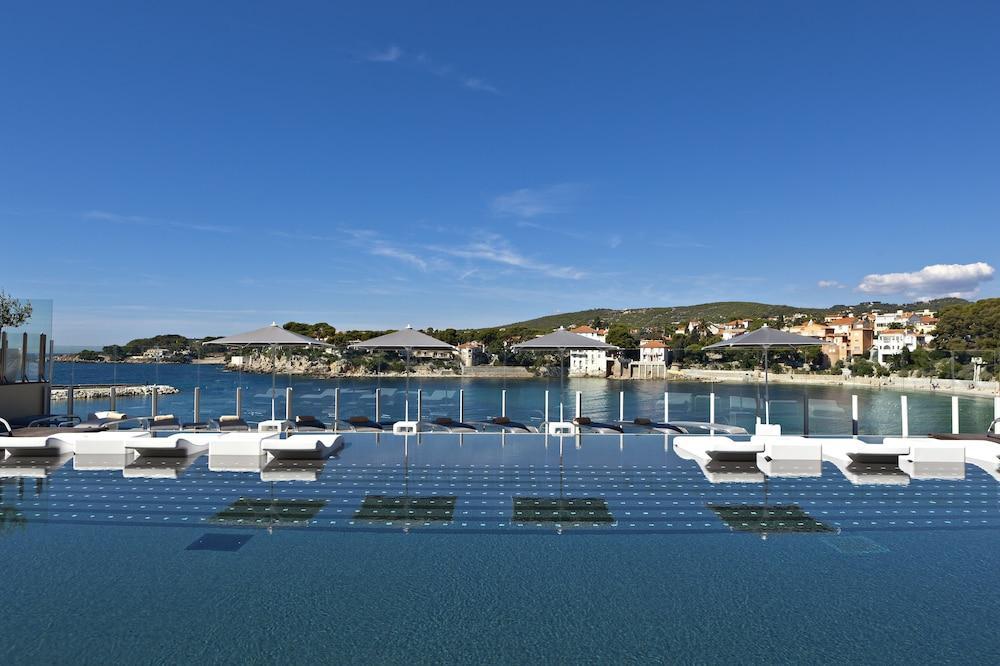 Hotel Hôtel&spa île Rousse By Thalazur
